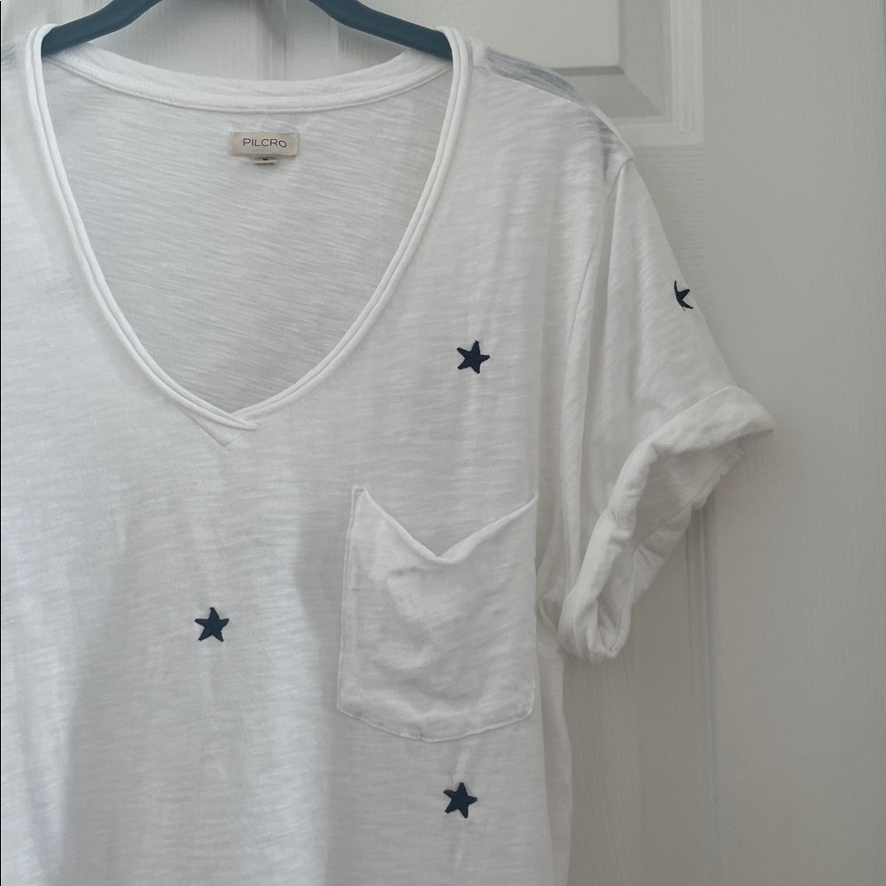 The Quinn V-Neck Tee by Pilcro - Picture 8 of 16